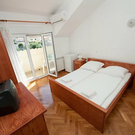 Vila Marina Slatine